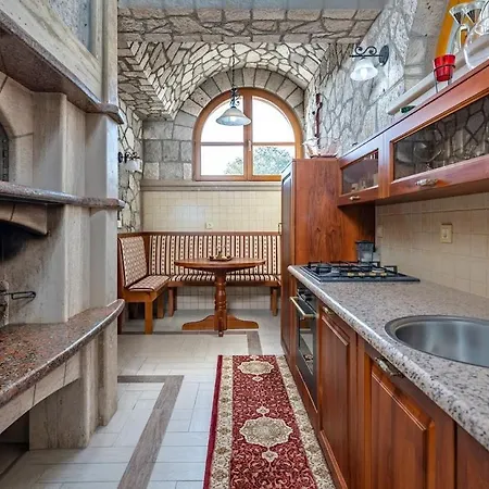 Villa Grabovica *